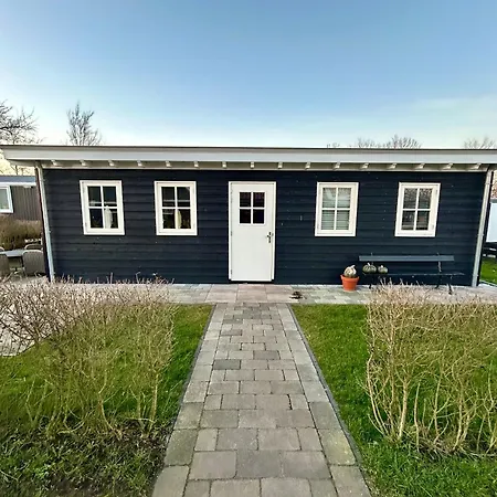Op West 9 Holiday home