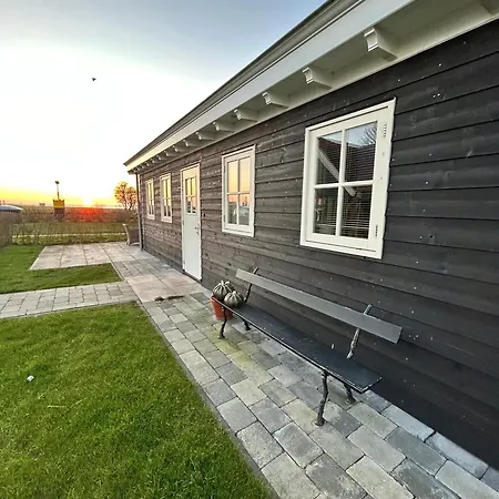 Holiday home Op West 9 *